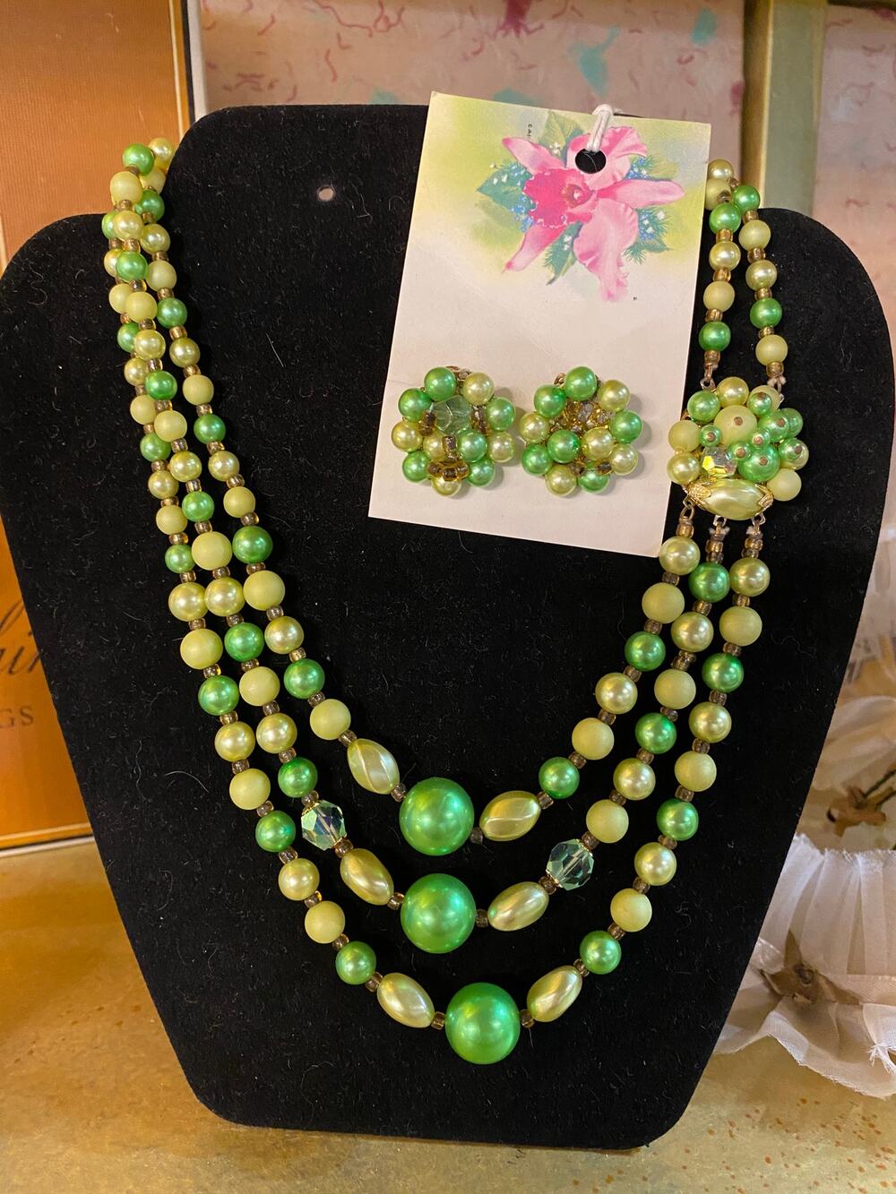 vintage 1950s green multi strand beaded necklace set, 50s pearl jewelry, clip on